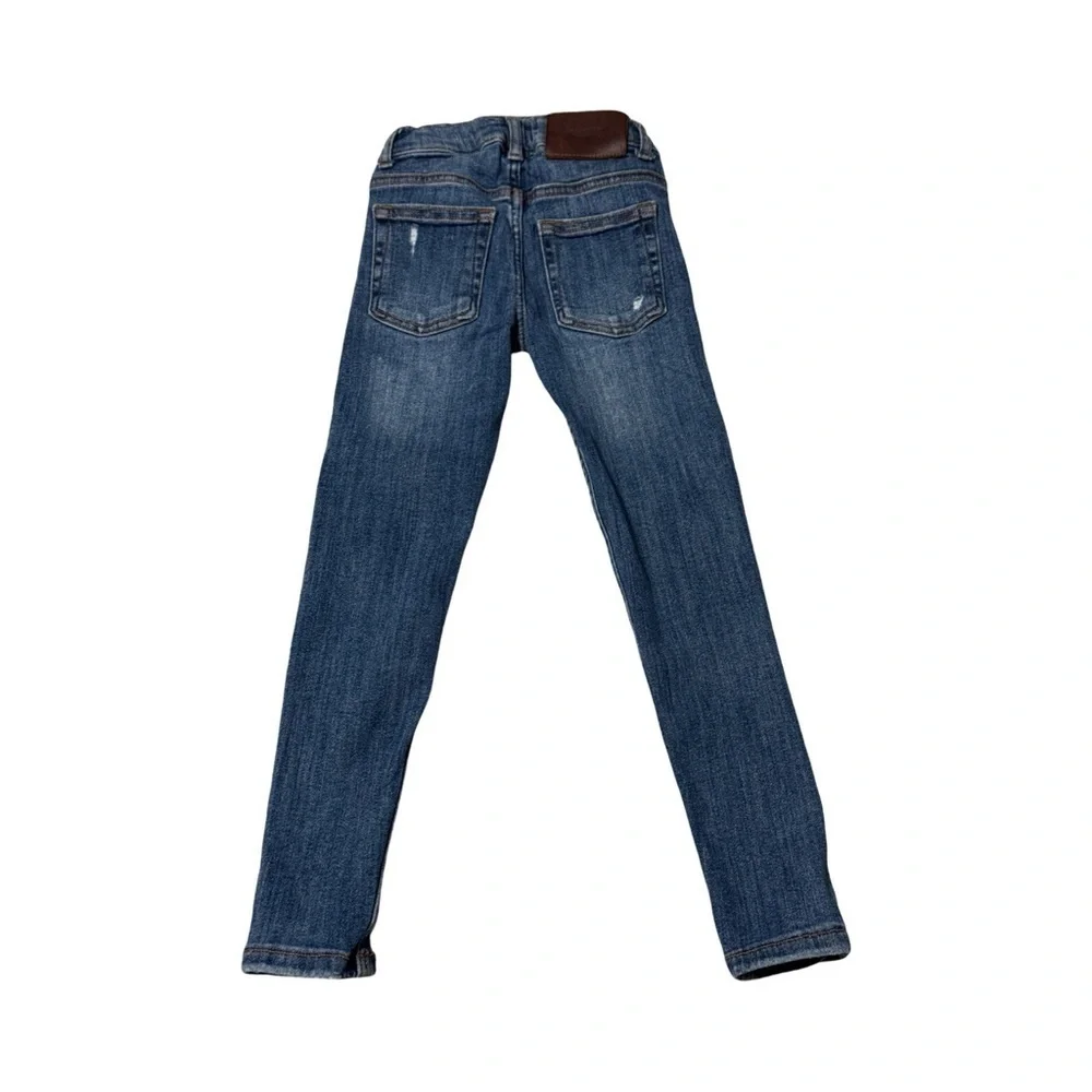 Zara stylish dark